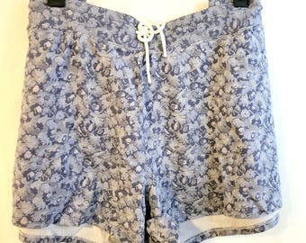 Plus size blue floral shorts.  Size 3x