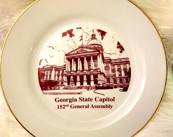 The Georgia  state capitol,152 general assembly fine porcelain limited edition commemorative plate. 2013-2014