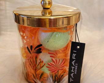 Gift hand painted canister with bath bombs
