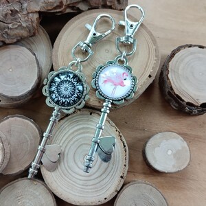 Bijou de sac cabochon,flamant rose ou fleur de vie,cabochon verre 2cm,blanc,rose,noir,french touch,cadeau femme ou enfant