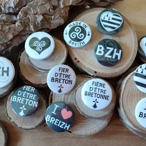 set of 3 Brittany badges proud to be Breton, triskel, cetle symbol, Breton flag, gwenn ha du, bigoudène, don't touch my pancake, Brittany