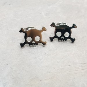 Skull Stud Earrings, Skeleton Skull Earrings, Punk Fashion Earrings, Goth Gothic Studs, Silver Metal Skulls, Halloween Earrings
