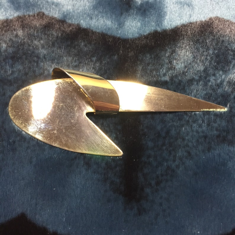Space Age 2 inches Pin 1960s 1970s. Vintage Brass Boomerang Style Brooch Star Trek