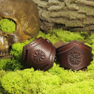 Viking&#39;s leather wristband (with Aegishjalmur \ Vegvisir stamping)