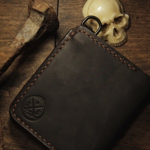 Cartera "Harley" con anilla para cadena. Regalo personalizado. imagen 3
