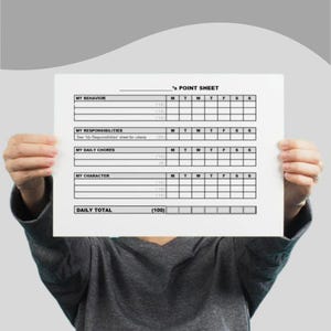 Puede incluir: Una hoja de puntos en blanco y negro con el t&iacute;tulo "'s POINT SHEET". La hoja est&aacute; dividida en cinco secciones: "MY BEHAVIOR", "MY RESPONSIBILITIES", "MY DAILY CHORES", "MY CHARACTER", y "DAILY TOTAL". Cada secci&oacute;n tiene una columna para cada d&iacute;a de la semana (de lunes a domingo) y un espacio para una puntuaci&oacute;n. La hoja est&aacute; dise&ntilde;ada para ayudar a las personas a hacer un seguimiento de su progreso en diferentes &aacute;reas de sus vidas.