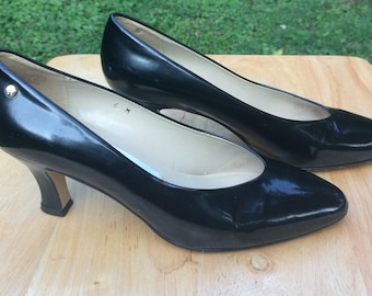 60's Vintage AIGNER Patent Leather Shoes; Retro, Black Patent Leather Etienne Aigner Shoes Size 6; Etienne Aigner Made in Spain Short Heels