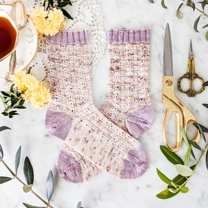 Knitting Pattern: Meringue Socks / Sock Knitting Pattern/ Textured Sock Pattern / Digital Pattern