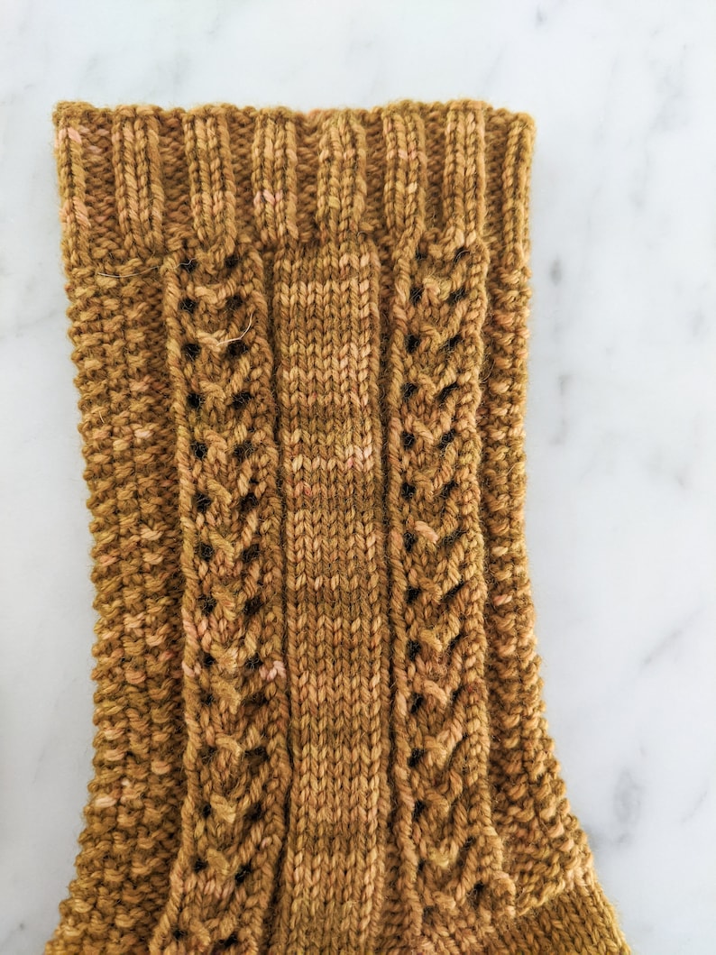 Knitting Pattern: Creme Brulee Socks / Textured Sock Knitting Pattern/ Lacy Sock Pattern / Digital Pattern image 6