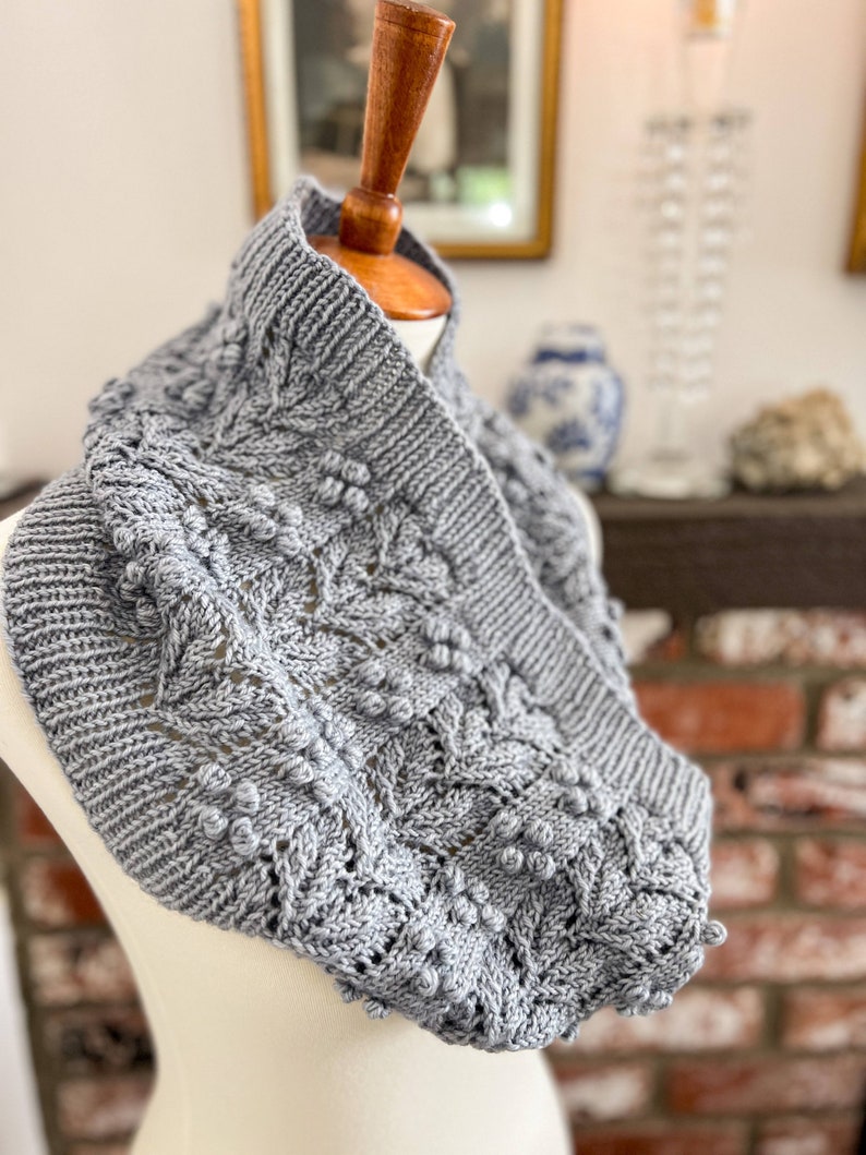Knitting Pattern: Quercus Agrifolia Cowl / Cowl Knitting Pattern/ Textured Cowl Pattern / Digital Knitting Pattern image 4