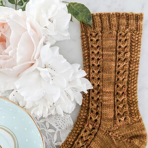 Knitting Pattern: Creme Brulee Socks / Textured Sock Knitting Pattern/ Lacy Sock Pattern / Digital Pattern image 4