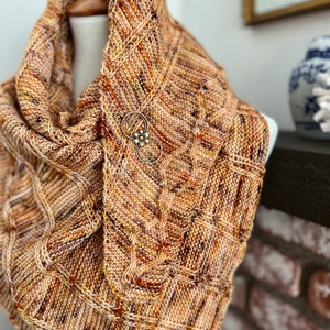 Knitting Pattern: Auklet Shawl / Digital knitting pattern, asymmetrical triangle shawl, knit lace scarf image 3