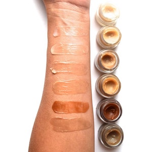 Foundation Balms / Tinted Makeup Primers image 7