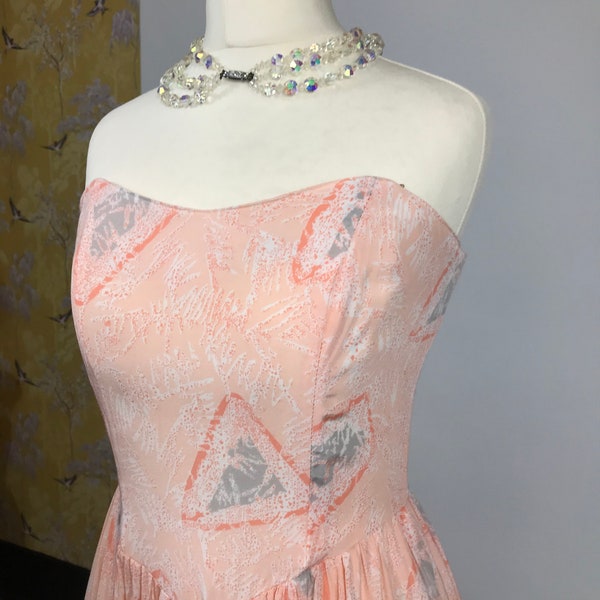 Fabulous 1980s graphic print peach strapless sweatheart neckline vintage prom ball dress - Size  - XS S