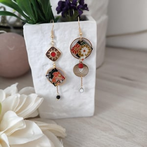 Asymmetrical earrings/handmade earrings/dangle earrings/gift/washi paper earrings/earrings