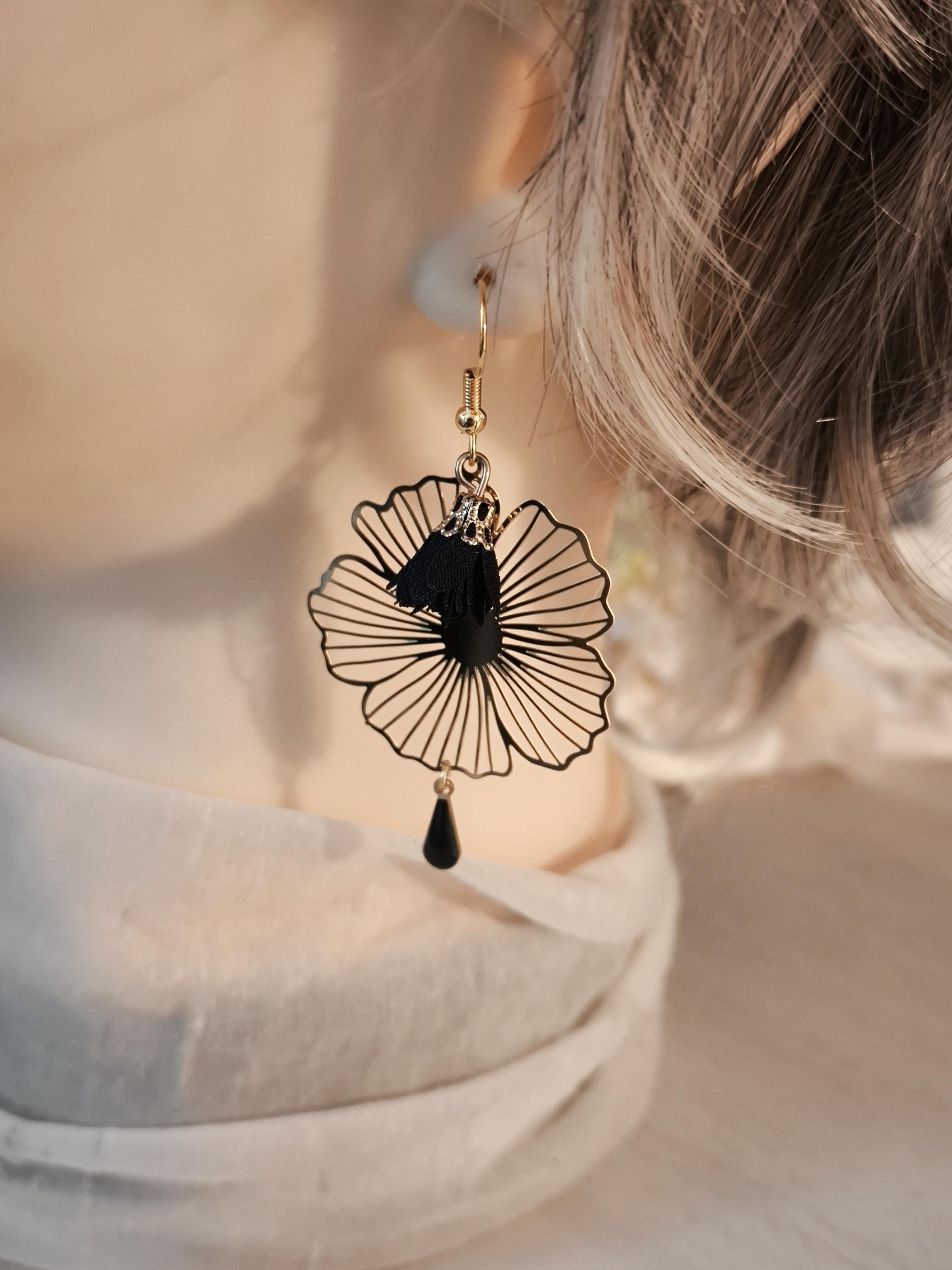 Elegant Black and Gold Floral Tassel Earrings Gold Chain Tassel Earrings: Black Floral Millefiori Beads  main image 2