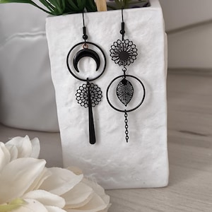 Asymmetrical earrings/ear jewelry/dangle earrings/gift/black earrings/fashion earrings