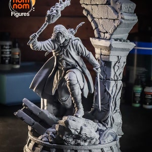 The Explorer Statue | Resin 3D Print | NomNom Figures | Display Figure | Unpainted or Hand painted