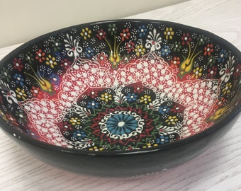 Turkish hand painted ceramic bowl,decorative bowl.Home decor.1980”s