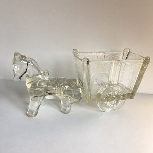 大型スカンジナビアアートガラスフィギュア馬車プランター、キャンディボウル、ディプレッショングラス、スカンジナビアデザイン。ホームデコレーション。1960年代