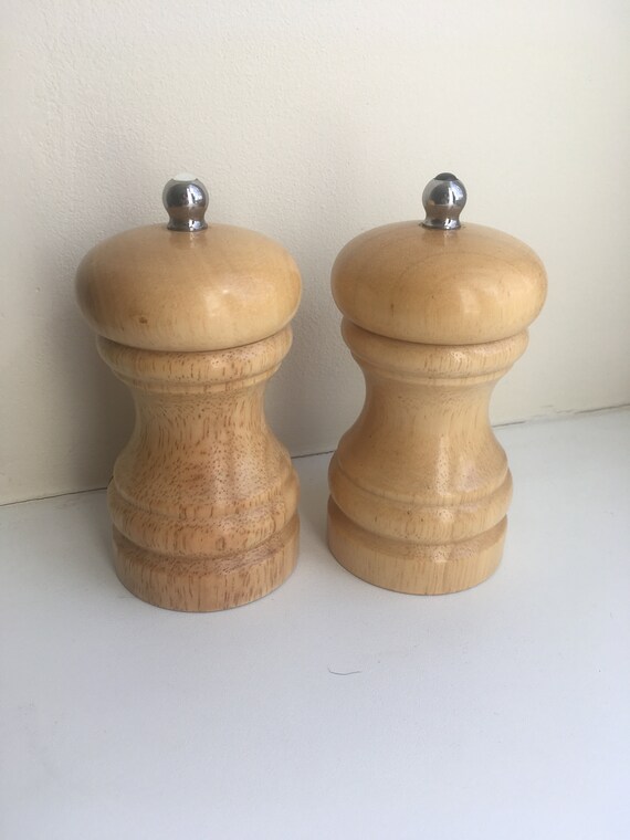 t&g woodware pepper grinder