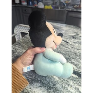 Peluche de Mickey Mouse, pijama verde azulado, Disney Babies, 1984, 23 cm imagen 5
