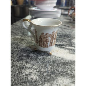 Xícara Vintage Royal Crown Greek Classic Fooded Dimitasse