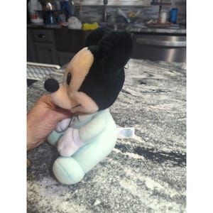 Peluche de Mickey Mouse, pijama verde azulado, Disney Babies, 1984, 23 cm imagen 3