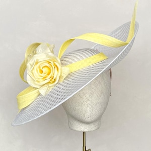 White and Yellow Fascinator Pale Yellow Butter Buttermilk Mother of the Bride Hat Ivory Primrose Disc Kentucky Derby Lemon Ascot Hat Races