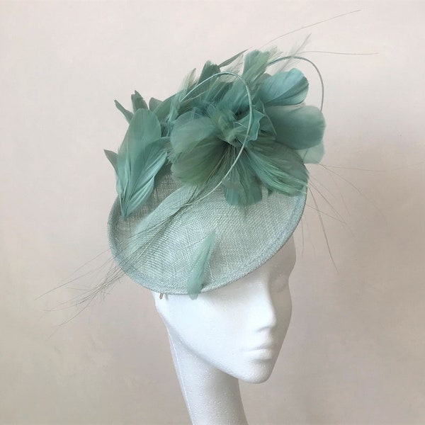 Pale Green Fascinator Sage Green Disc Hat Wedding Fascinator Ascot Hat Eau de Nil Mother of the Bride Seamist Wedding Hat Kentucky Derby