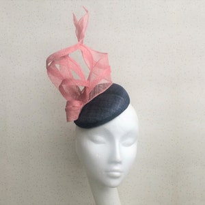 Pink and Navy Fascinator Navy and Blush Headpiece Winter Wedding Pillbox Hatinator Fascinator Goodwood Ladies Day Cocktail Hat Dusty Pink
