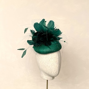 Smaragd Grün Fascinator Federn Hochzeitsgast Hut Grün Ascot Rennhut Kentucky Derby