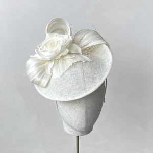 Ivory Fascinator Wedding Fascinator Floral Off White Disc Abaca Pale Cream Ascot Hat Headpiece Melbourne Cup Races Ladies Day Derby