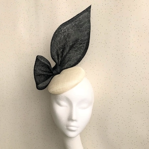 Black and Ivory Fascinator Black Bow Headpiece Wedding Races Large Bow Hatinator Kentucky Derby Hat