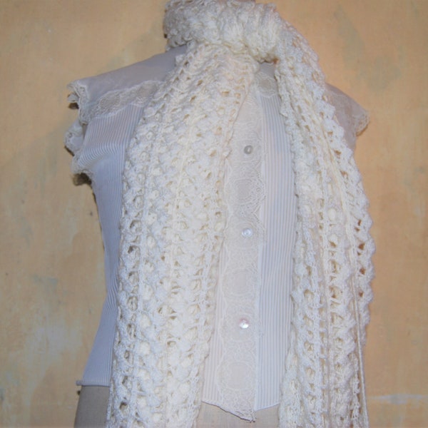 Christmas Gift Long Huge French Vintage Handmade Knitted White Wool Scarf -Ancienne Echarpe en laine tricottée à la main