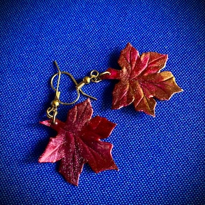Maple and Oak Leaves Color Changing Earrings