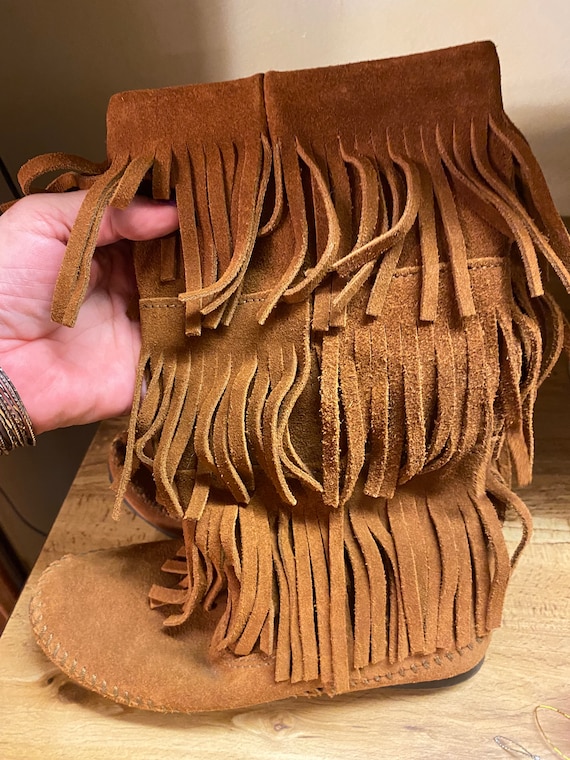 Vintage Minnetonka Leather Suede Brown Fringe Boo… - image 2