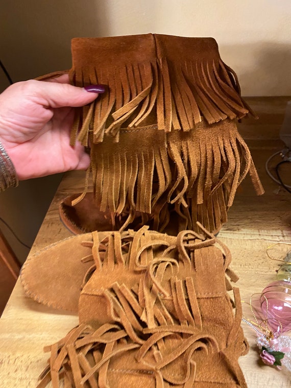 Vintage Minnetonka Leather Suede Brown Fringe Boo… - image 1