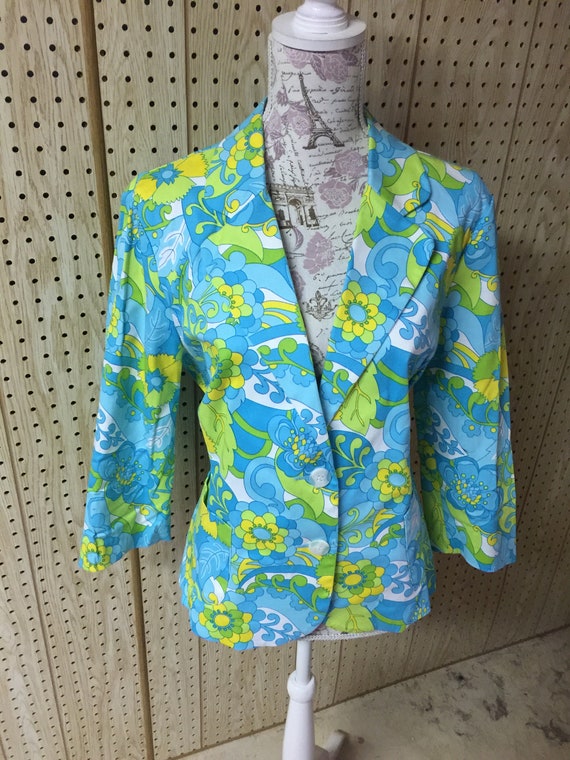 ladies white jacket size 16