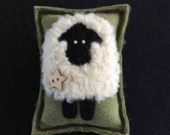 Needle Felted Wooly Sheep w/Wooden Star Maine Balsam Pine/Fir Sachet/Pillow