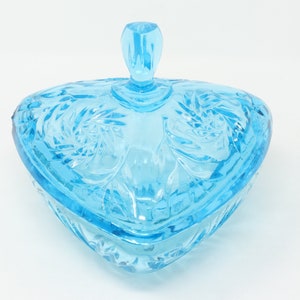 Turquoise/ aqua blue triangular Hazel Atlas covered candy dish, midcentury lidded glass candy dish, AS IS (a couple of chips on the edge)