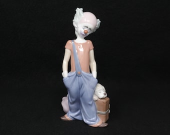 MINT Lladro Destination Big Top clown figurine #6245, 1996 Event figurine, circus clown with puppy, 8" tall porcelain Lladro clown figure