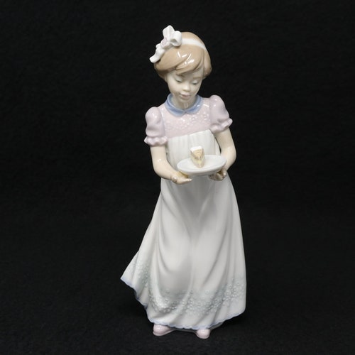 Vintage Lladro Porcelain Figurine girl With Wheelbarrow - Etsy