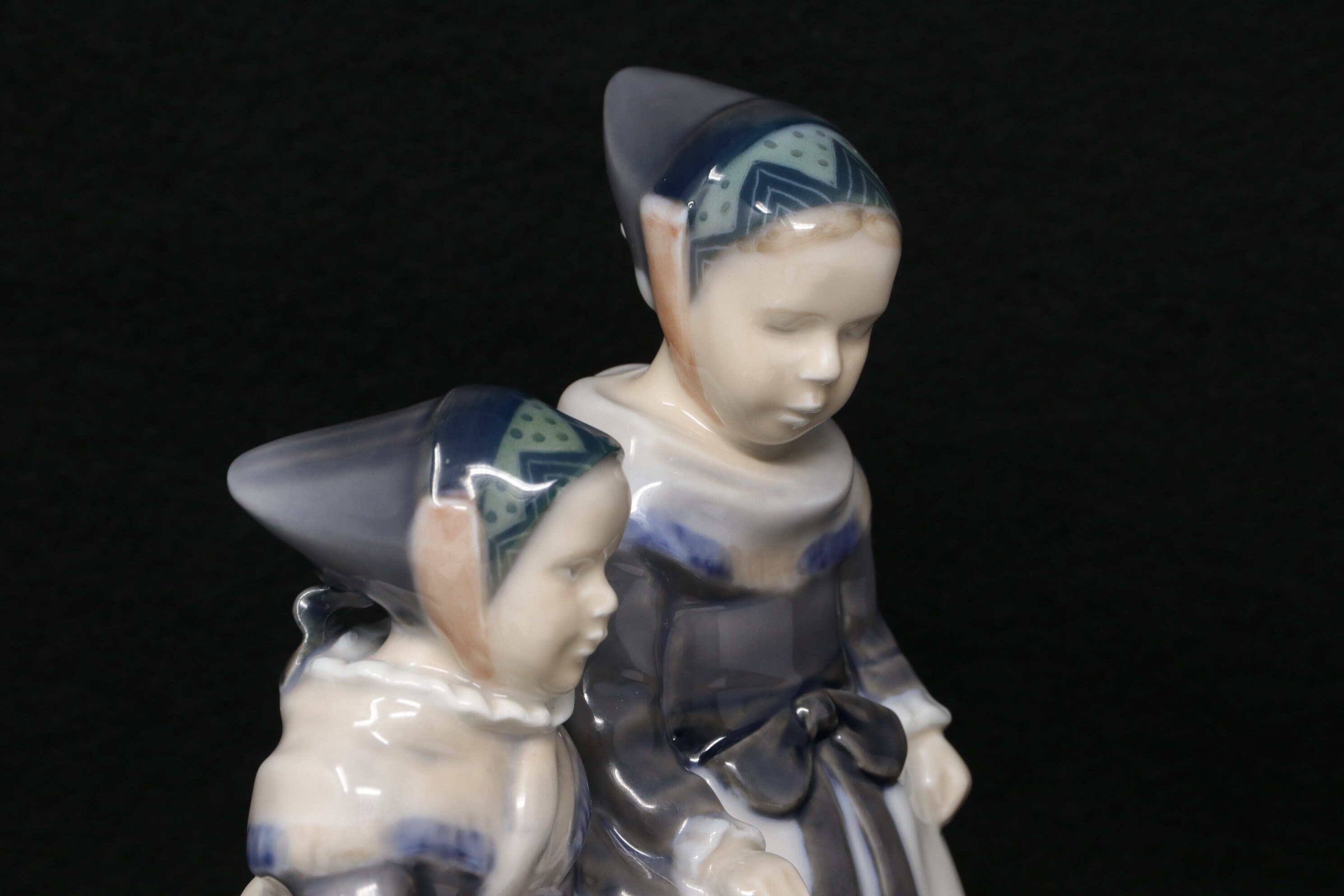 ロイヤル コペンハーゲンのフィギュア、非常に美しい 7 1/4 インチ