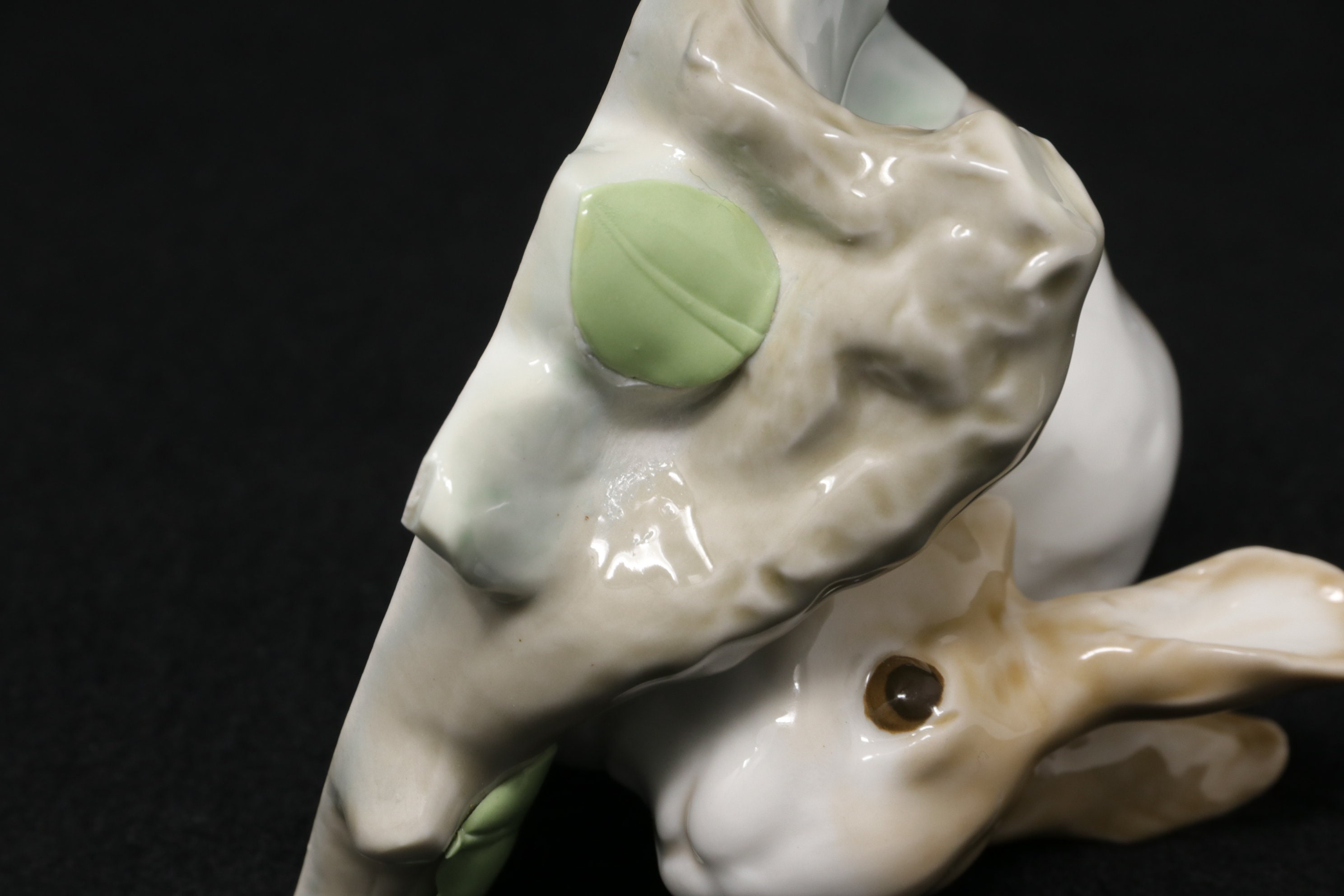 Lladro Figurine AS IS See Details Rabbit Eating #4772, Lladro 