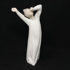 MINT 8.5 inch Lladro Boy Yawning figurine #4870, Lladro boy in nightgown, vintage porcelain figurine, Lladro figure, Lladro gift