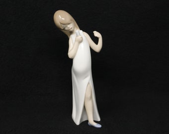 新品 9インチ リヤドロ サマー ストロール #7611、コレクター向け磁器