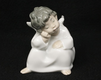 MINT 4" Lladro Angel Thinking #4539, vintage Lladro figurine, porcelain angel figure, Lladro gift, religious gift, Christmas decor