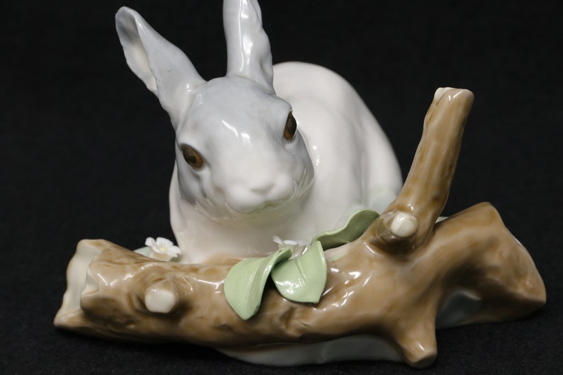 4 Lladro Rabbit Eating figurine 4773 Lladro white | Etsy