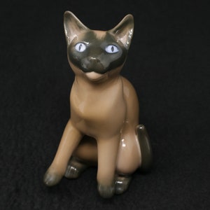 Excellent Vintage 5.5&quot; Bing and Grondahl Seated Siamese Cat figurine #2308, Danish porcelain cat figure, Copenhagen cat lover gift